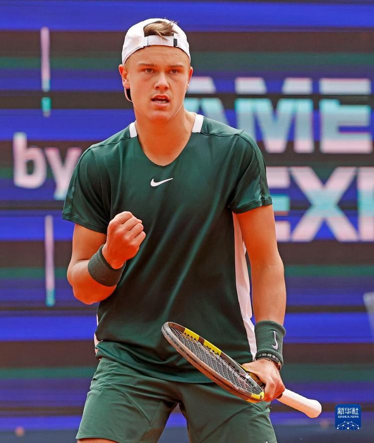 赛氛围和球 赛氛围和球