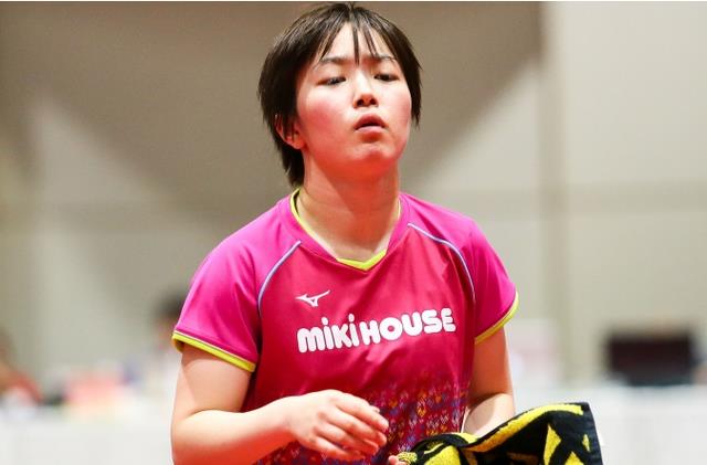 和球员的坚 和球员的坚